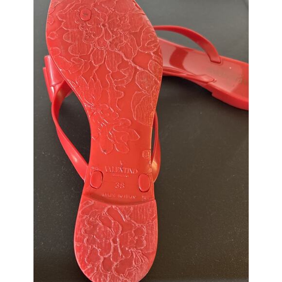 Valentino Garavani Red Jelly Rubber Bow Sandals, Size 38, US 7.5 - Picture 6 of 7